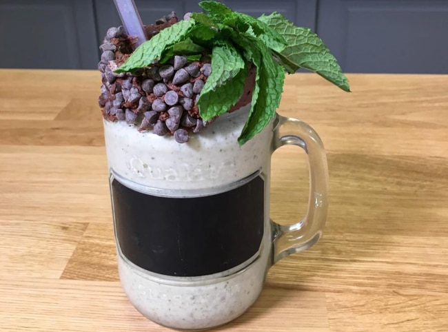 Vegan Min Chocolate Chip Shake Rimmed with Chocolate Chips | Vitacost.com/Blog