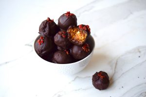 Homemade Goji Berry Chocolate Chips Cookie Dough Truffles | Vitacost.com/Blog