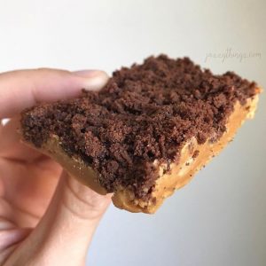 One No-Bake Peanut Butter Bars with Crushed Chocolate Cookie Topping | Vitacost.com/blog