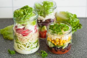 Healthy Salads in Mason Jars to Take on the Go | Vitacost.com/Blog