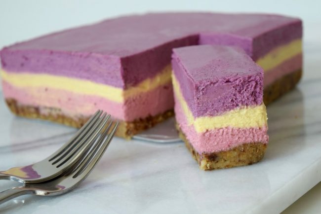 Homemade Raw Vegan Superfood Cheesecake | Vitacost.com/Blog