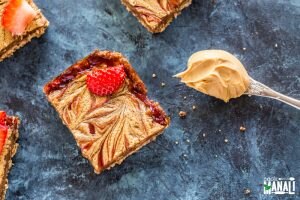 Homemade Vegan and Gluten-Free Peanut Butter and Jelly Bars | Vitacost.com/Blog