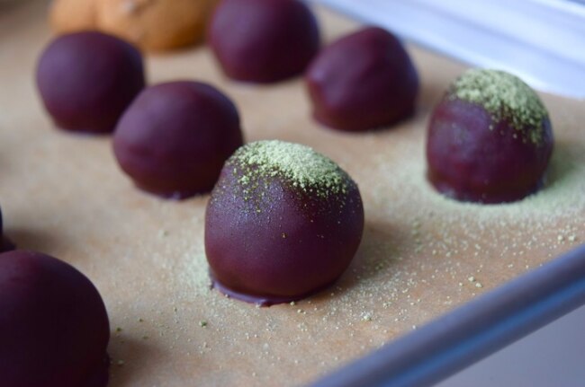 Matcha Chocolate Truffles (Allergy-Friendly) Matcha Chocolate Truffles on Baking Sheet (Allergy-Friendly) #recipe | Vitacost.com/blog