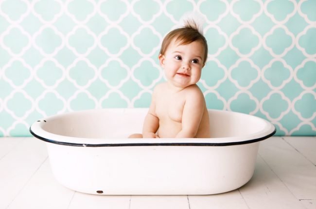 baby bath in tub