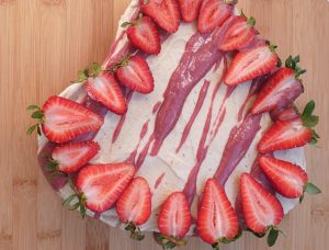 Homemade Heart-Shaped Raw Vegan Banana-Strawberry Cream Pie | Vitacost.com/Blog