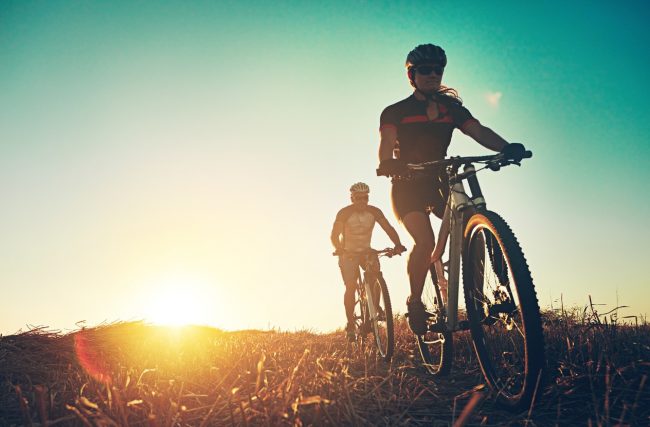 Dulse Seaweed Energy Gel Recipe  Woman & Man on Mountain Bikes at Sunset Take This Dulse Seaweed Energy Gel to Keep Them Fueled | Vitacost.com/blog