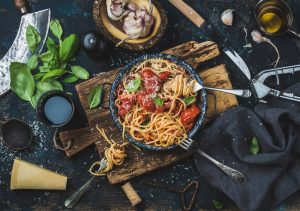 Is Spaghetti & Meatballs on Wood With Fresh Basil Healthy Italian Food? These 5 Tips Can Help | Vitacost.com/blog