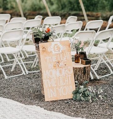 DIY Wooden Wedding Sign | Vitacost.com/Blog
