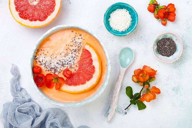 What Flowers are Edible? 5 Top-Tasting Blooms Homemade Grapefruit Smoothie Bowl Garnished with Edible Flowers | Vitacost.com/Blog