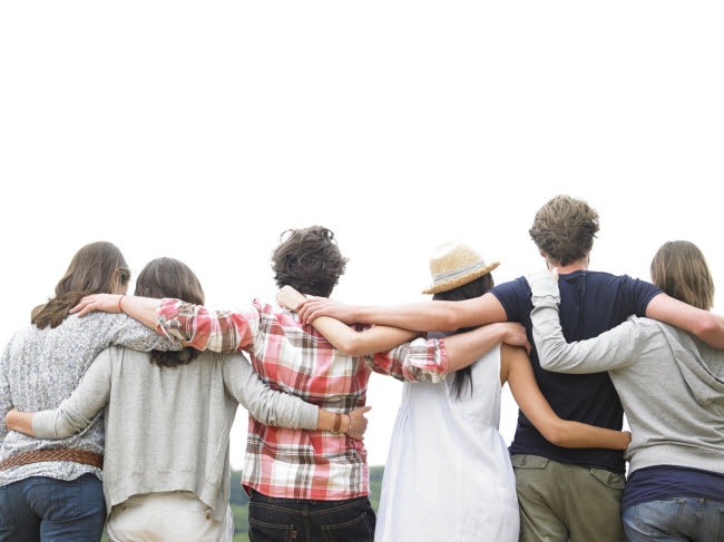 Back View of Linked-Arm Group of Friends Demonstrating Benefits of Healthy Relationships | Vitacost.com/blog