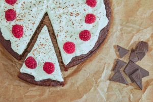 Peppermint Chocolate Pie Topped with Raspberries | Vitacost.com/blog