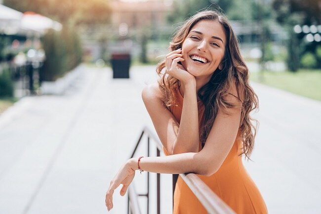 Woman Who Uses Eco-Friendly Beauty Routine | Vitacost.com/Blog