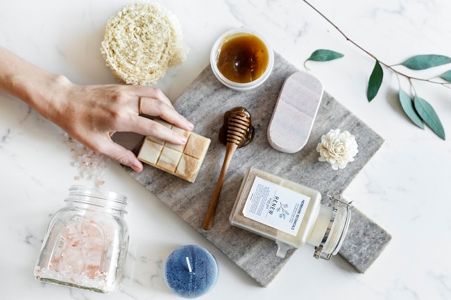 Woman Preparing Natural Beauty Treatment with Manuka Honey | Vitacost.com/Blog