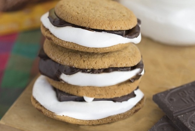 Homemade S'Mores with Vegan Marshmallow Cream and Chocolate | Vitacost.com/Blog