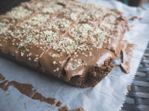 Homemade No-Bake Carob & Hemp Seed Date Brownies | Vitacost.com/Blog