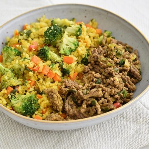 Homemade Asian Ground Beef Bowl with Cauliflower Rice | Vitacost.com/Blog