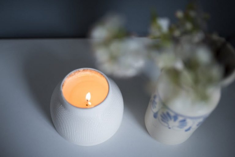 Make Any Space More Cozy With These 10 Natural Candles