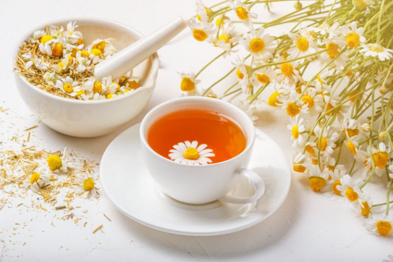 5 Benefits of Chamomile (Beyond Helping You Sleep!)