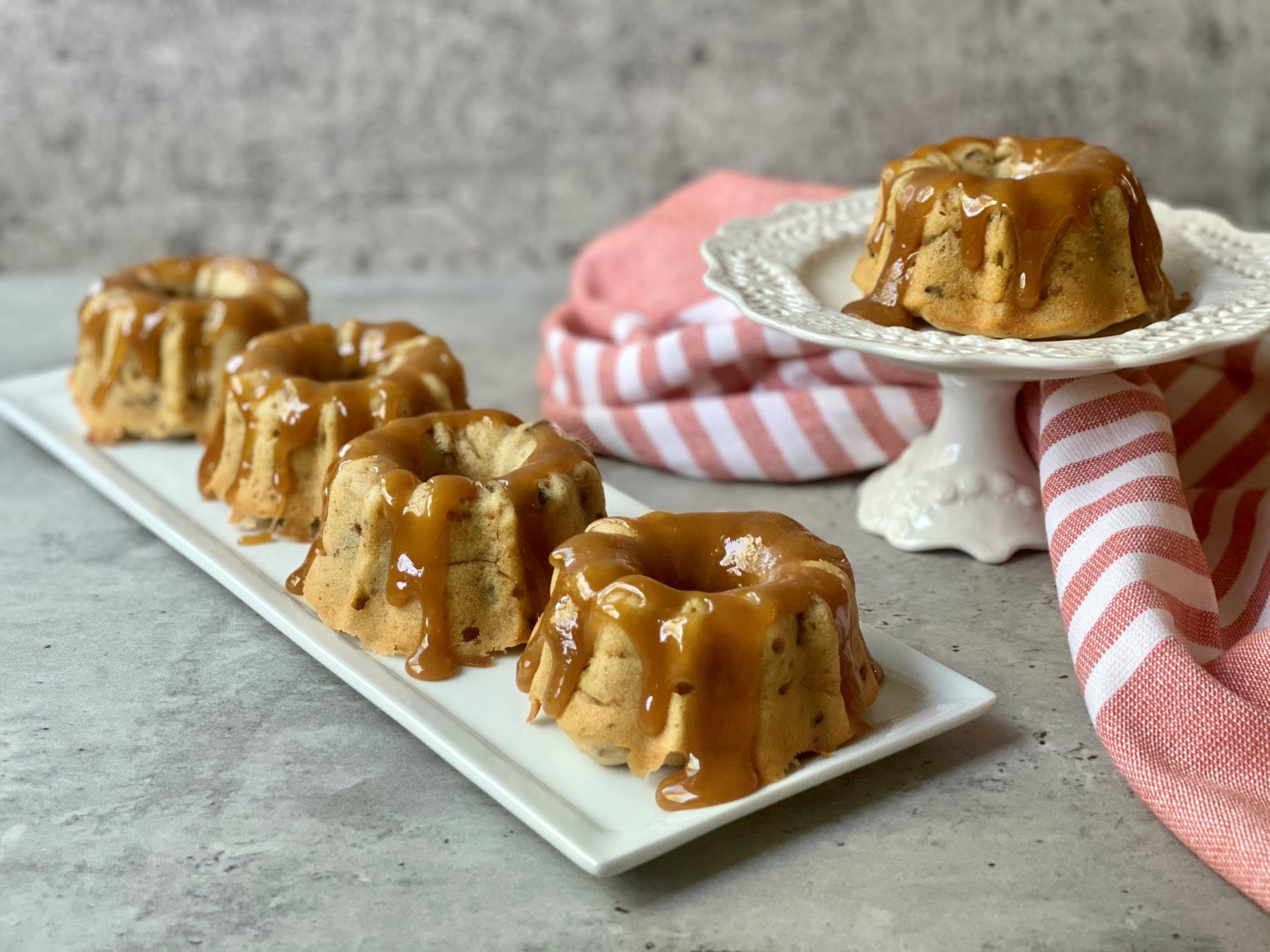 Figgy Pudding Recipe Mini Bundt Cakes with Caramel Sauce