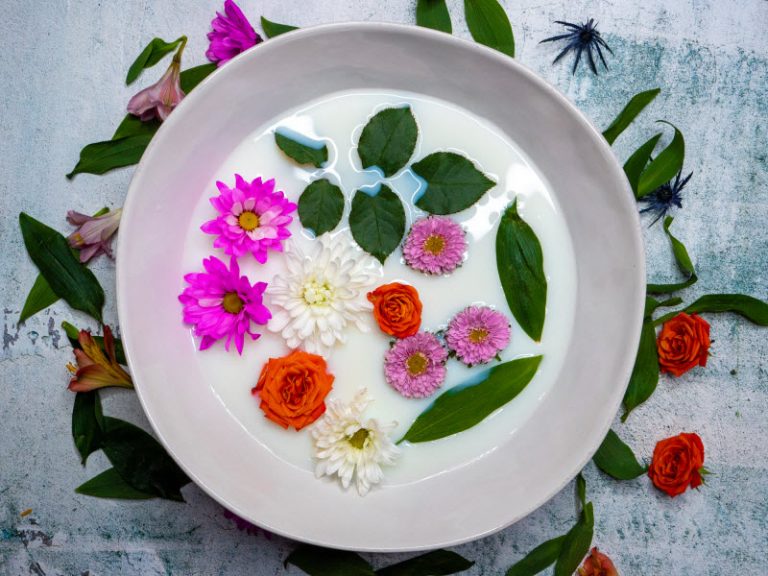 How to Make a Milk Bath for Ultra Skin Moisturizing Vitacost Blog