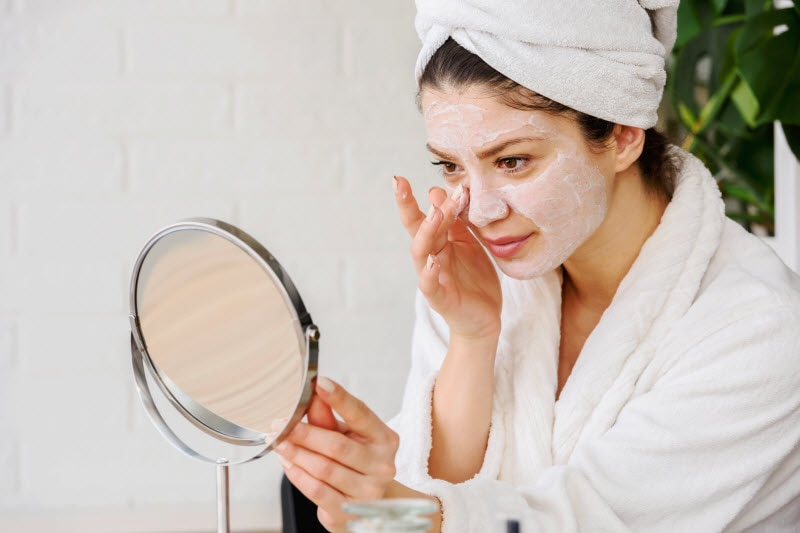 How to Shrink Pores: 8 Tips from a Beauty Expert | Vitacost Blog