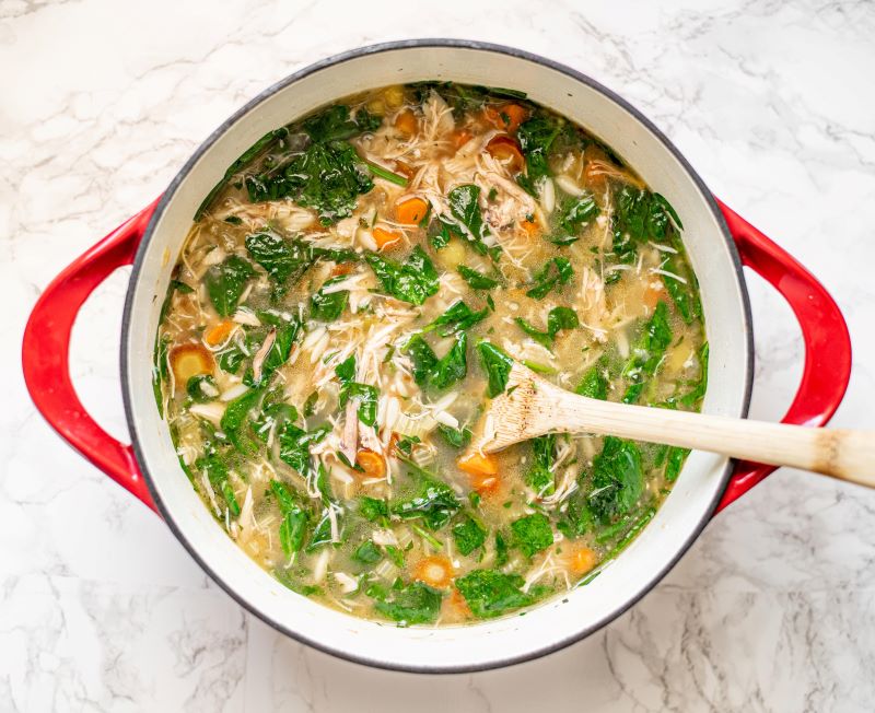 Lemon Chicken Spinach Soup | Vitacost Blog