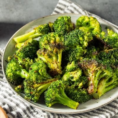 Homemade Air Fryer Broccoli Florets on Plate | Vitacost.com/Blog