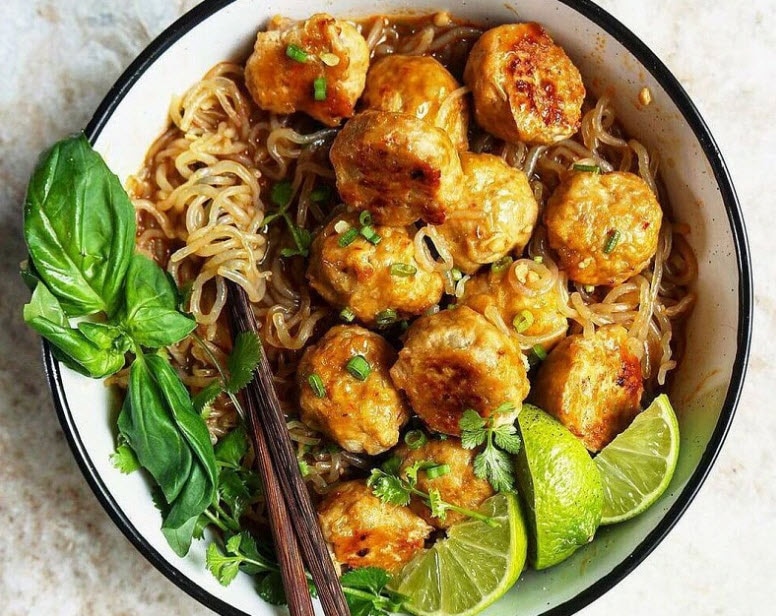 Lemongrass Meatballs With Shirataki Noodles