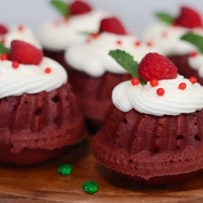 Mini Red Velvet Bundt Cakes