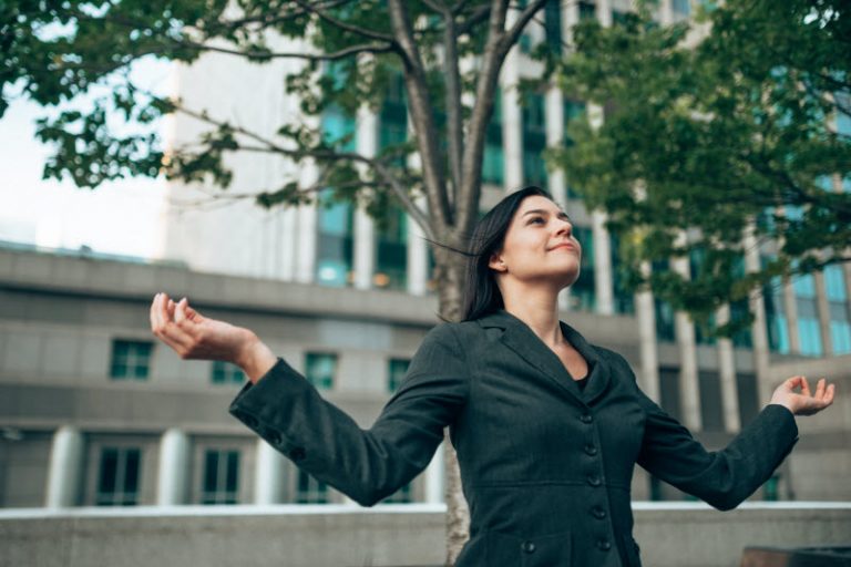 How To Try The 4 7 8 Breathing Technique For Anxiety How To Try The 4 7 8 Breathing Technique For Anxiety