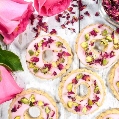 Rose and Pistachio Wreath Cookies