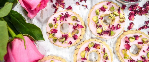 Rose and Pistachio Wreath Cookies
