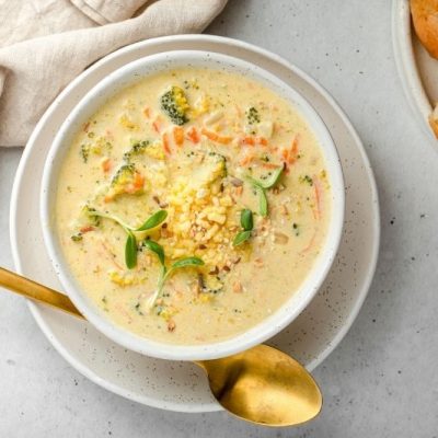 Vegan Broccoli Cheddar Soup