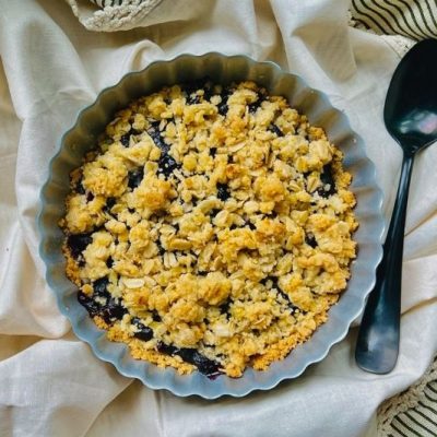Blueberry Crumble Pie