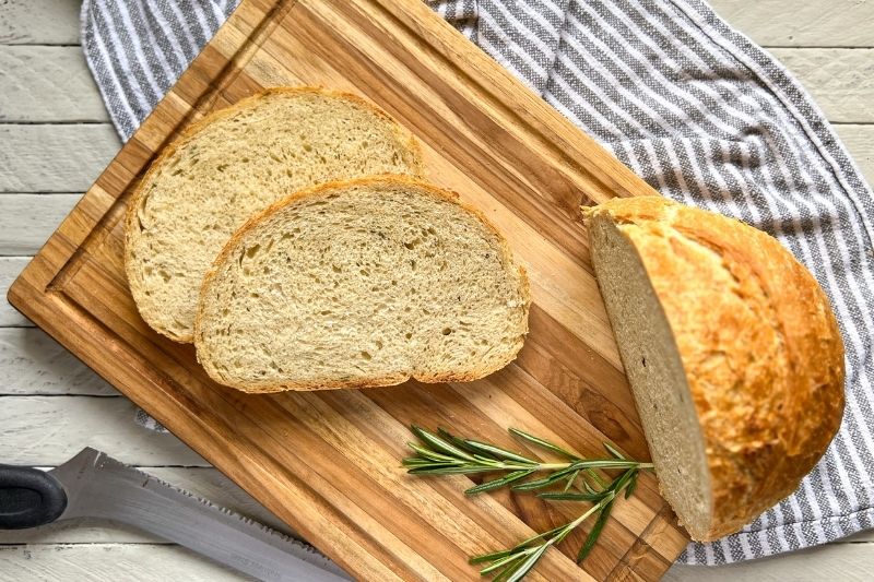No-Knead Bread With Rosemary and Olive Oil