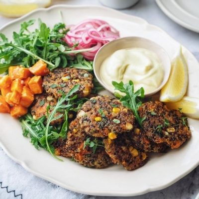 Quinoa Patties With Vegan Mayo and Pickled Red Onions