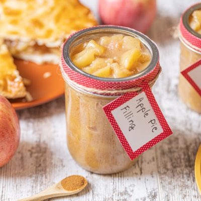 Mason Jars Are Filled With a Homemade Apple Pie Filling Recipe.