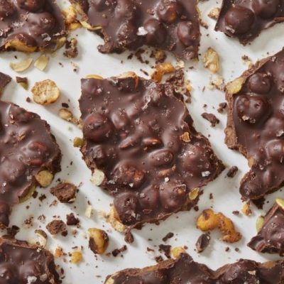 4-Ingredient No-Bake Date Bark