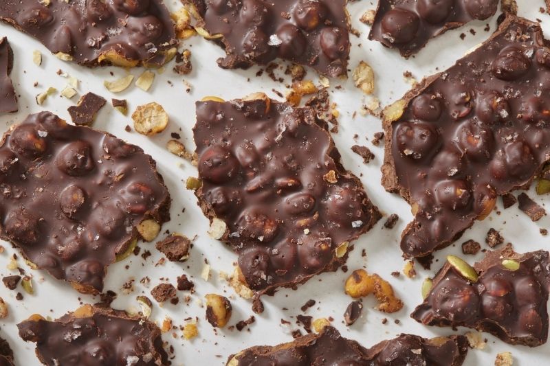 4-Ingredient No-Bake Date Bark